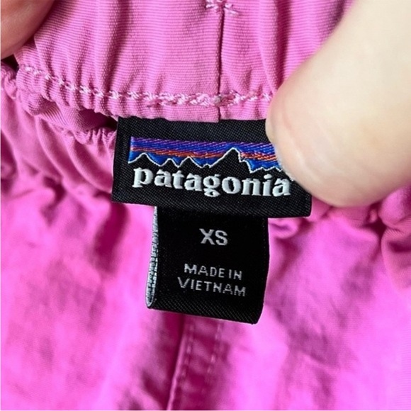 NWOT Patagonia Barely Baggies Shorts Size XS Pink Barbie Barbiecore - Picture 3 of 9